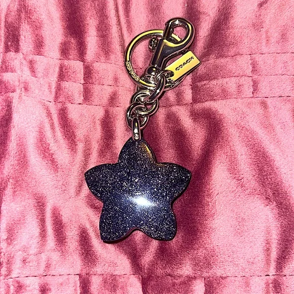 COACH Glitter Resin Wildflower Bag Charm / Keychain - NWOT F35132 Retired. - Picture 5 of 10